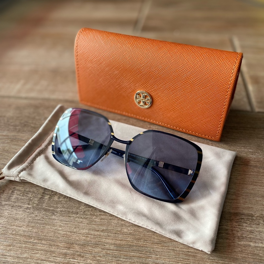 TORY BURCH Midnight Navy & Gold Sunglasses